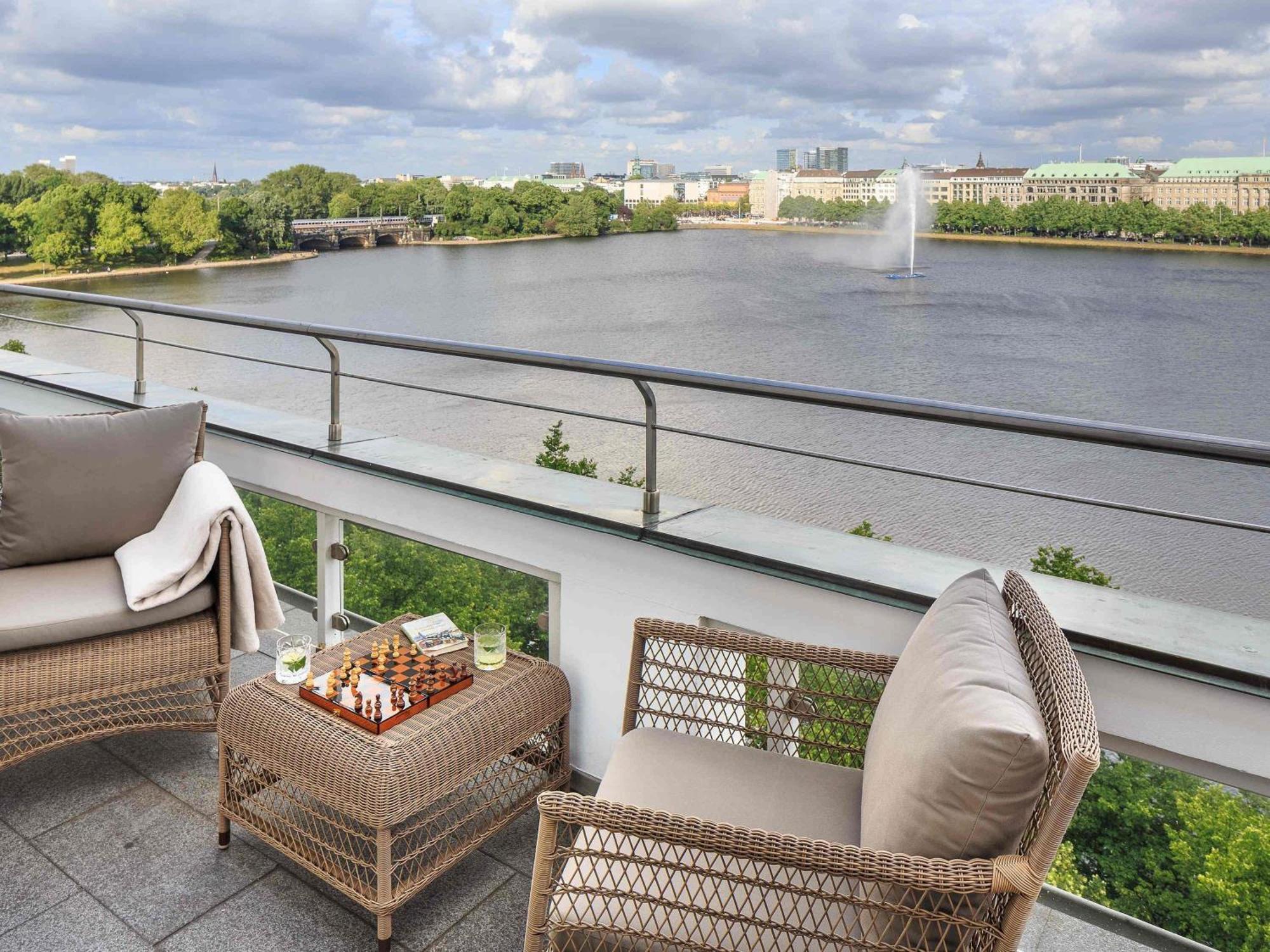 Deluxe Double Room Balcony Lake Side